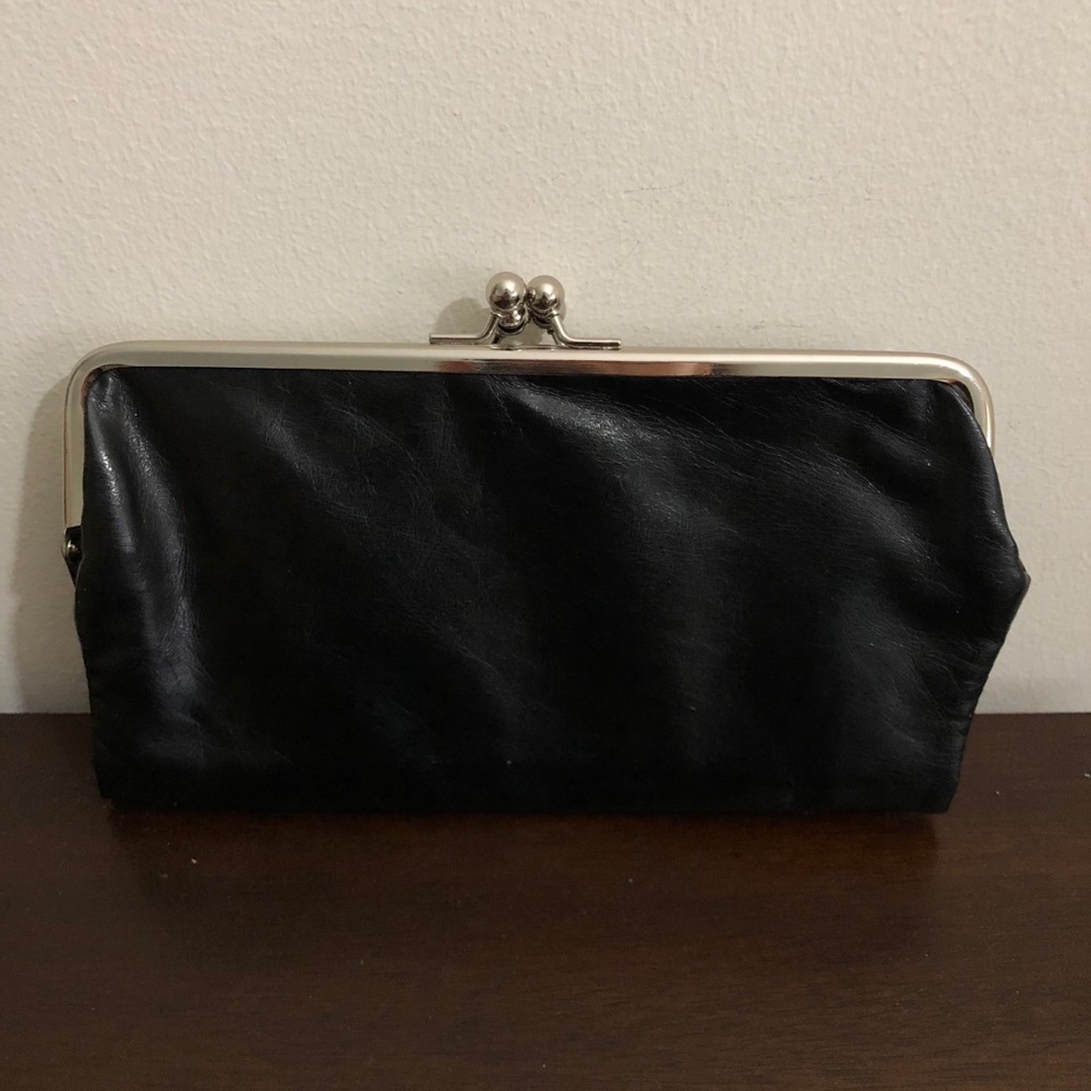 Mundi Women’s Small Black Clutch